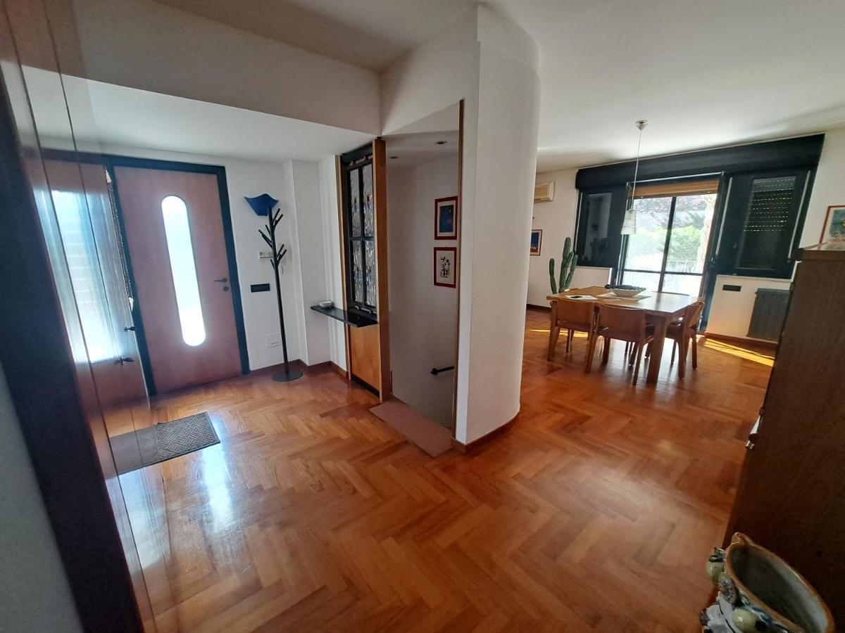 Villino Olga Villa มอนเดลโล ภายนอก รูปภาพ