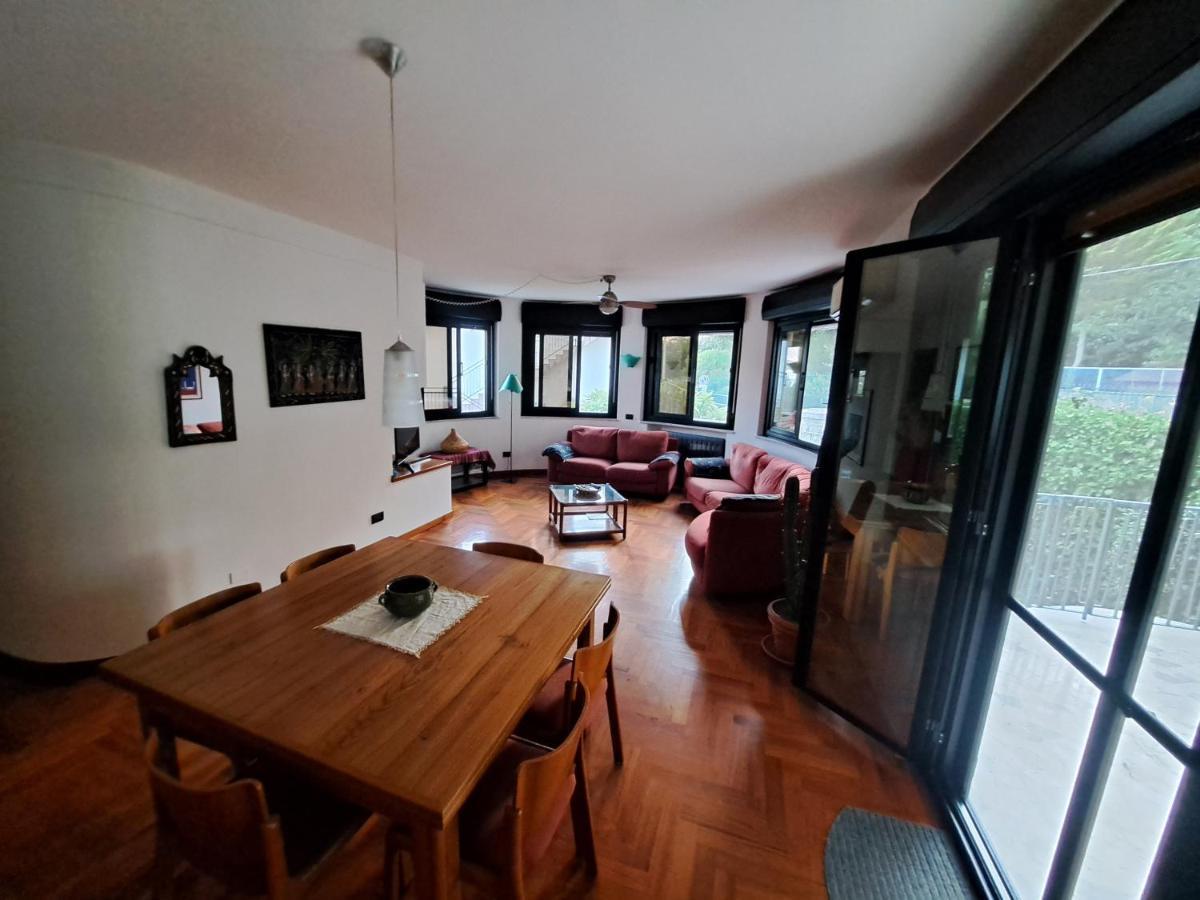 Villino Olga Villa มอนเดลโล ภายนอก รูปภาพ